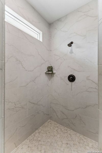 Close-up of interior finishes inside a home in , Canyon Lake (Image 12).