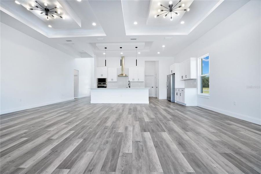 Spacious, unfurnished interior of a new home in , Lake Alfred (Image 19).