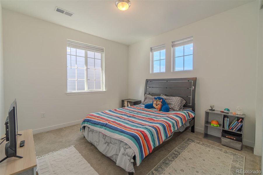 Full upstairs bathroom