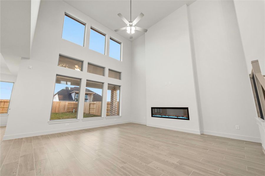 Representative image. Features, specifications, selections and colors may vary.