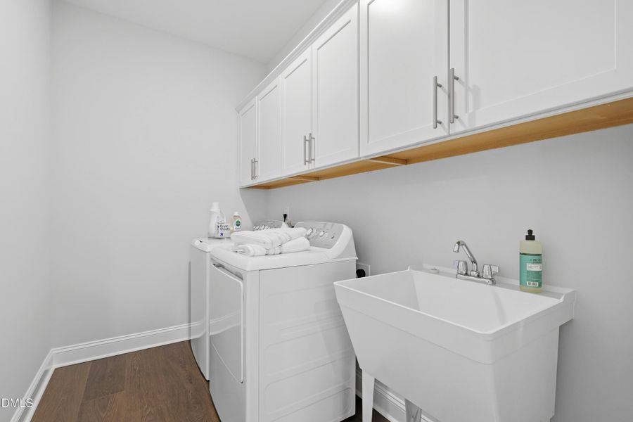 SUN_ShawRidge_Pic_EastmanIII_QMI_3_Laund