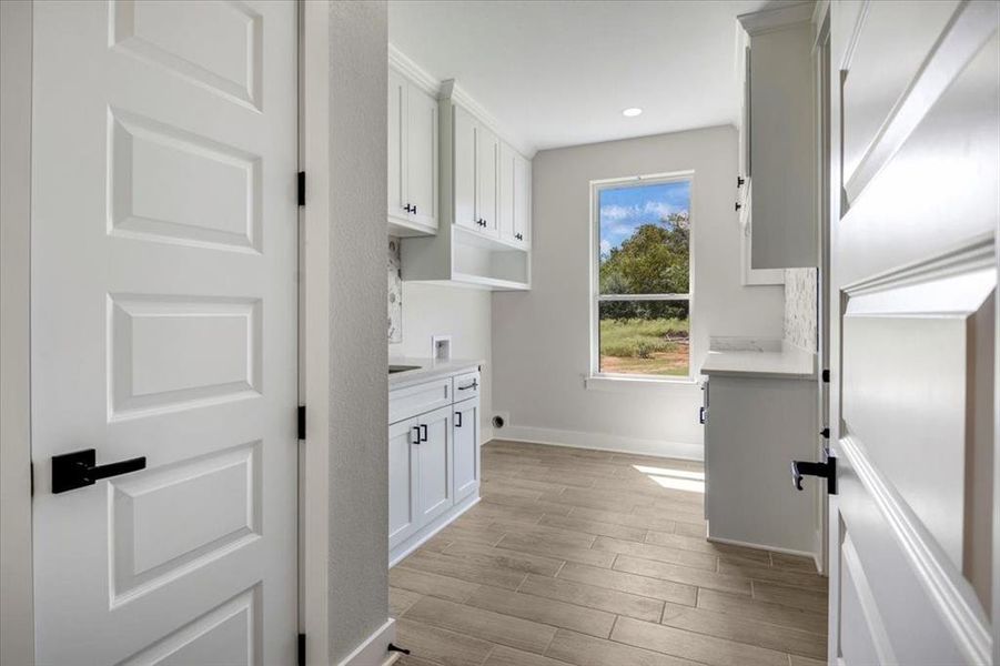 Image 33 of a home in . Image 33 of a home in .