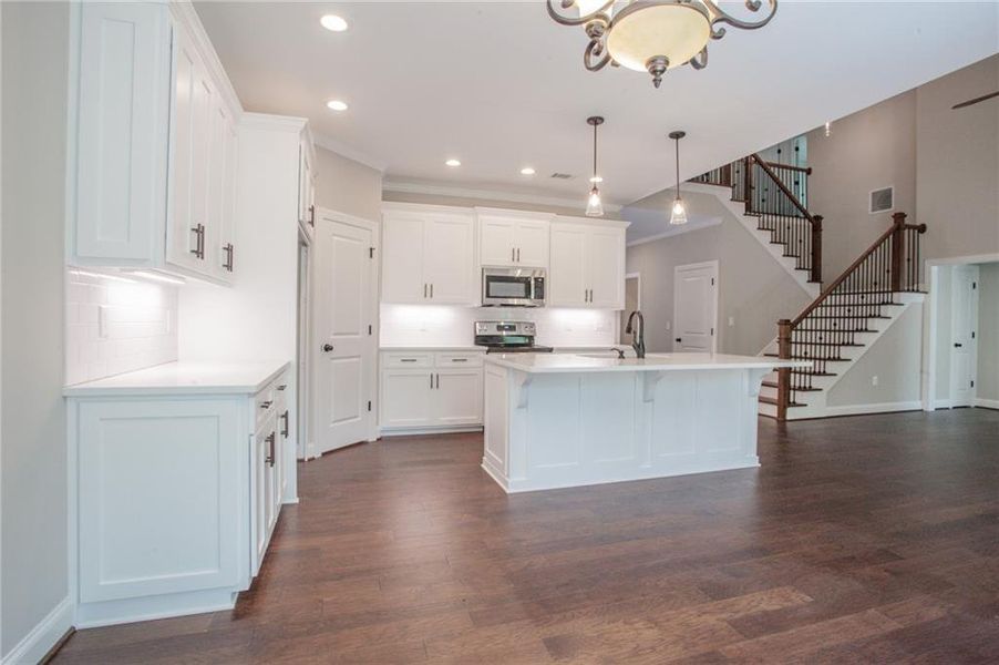 Furnished interior view inside a new home in , Villa Rica (Image 6).