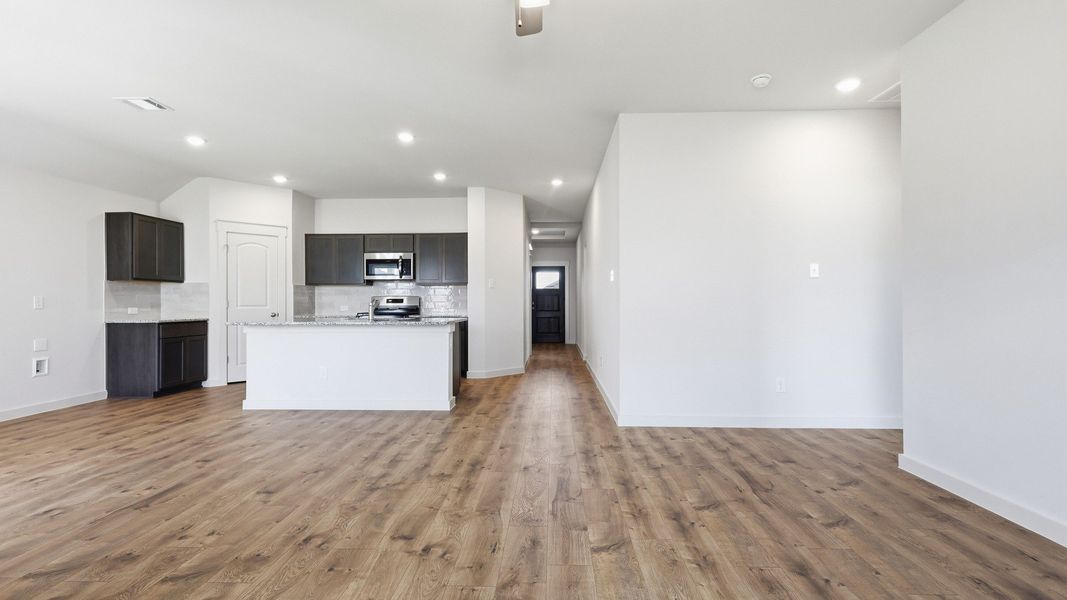 Furnished interior view inside a new home in Patriot Estates, Venus (Image 37).