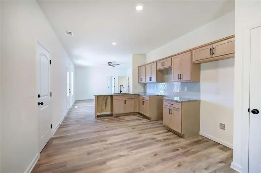 Furnished interior view inside a new home in , Dallas (Image 9).