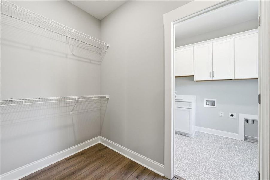 Spacious, unfurnished interior of a new home in , Monroe (Image 36).