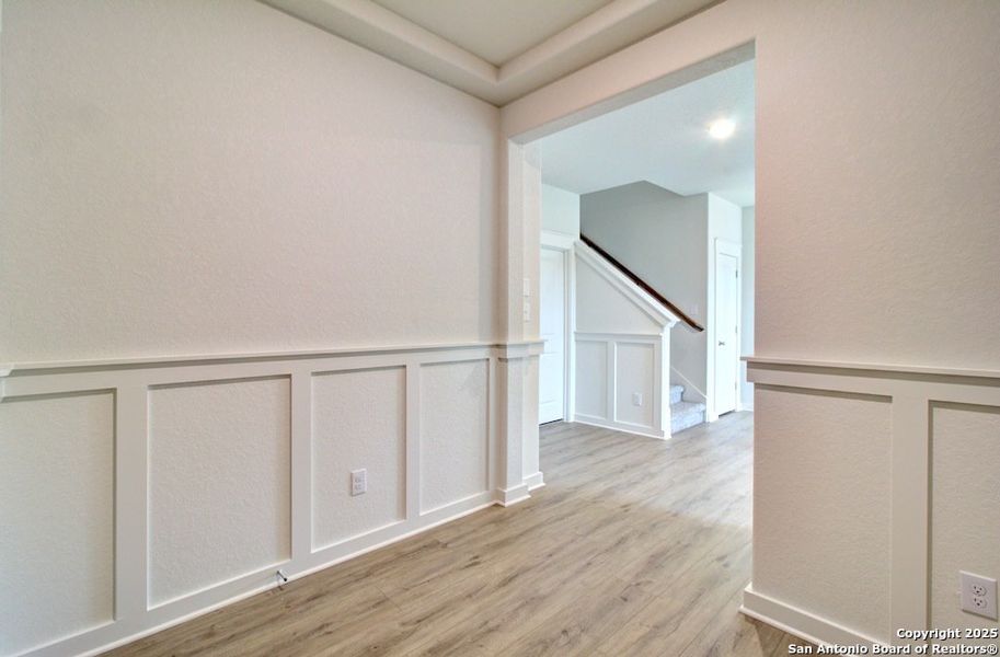 Spacious, unfurnished interior of a new home in Cloud Country, New Braunfels (Image 13).