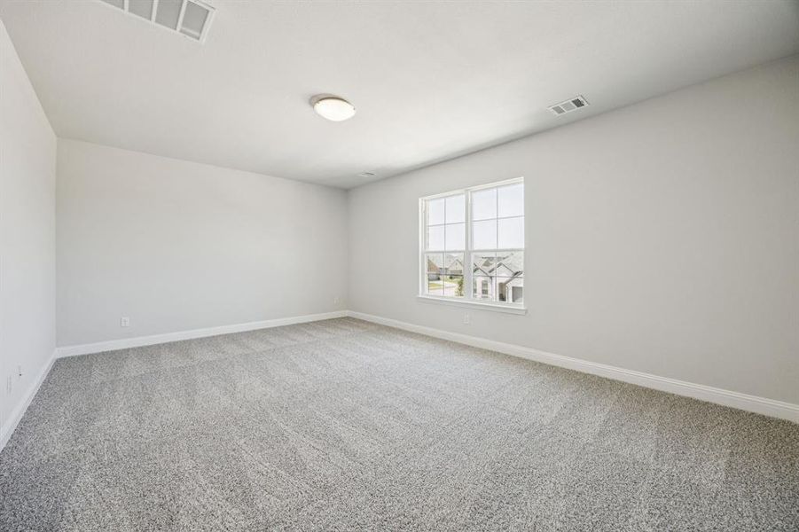 Spacious, unfurnished interior of a new home in Sicily, Princeton (Image 20).