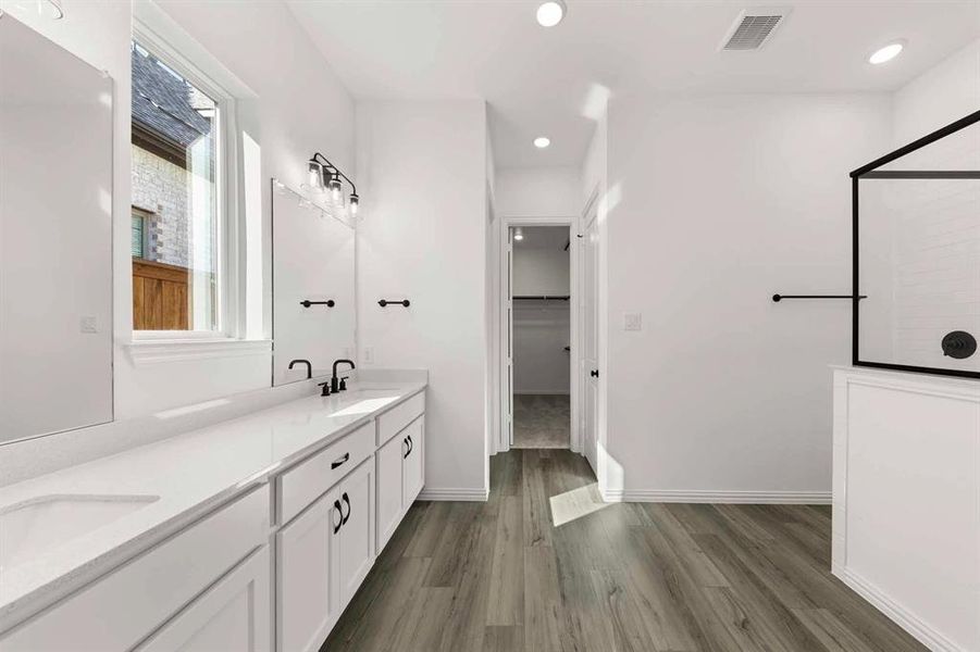 Furnished interior view inside a new home in Inspiration, Lucas (Image 10). Furnished interior view inside a new home in Inspiration, Lucas (Image 10).