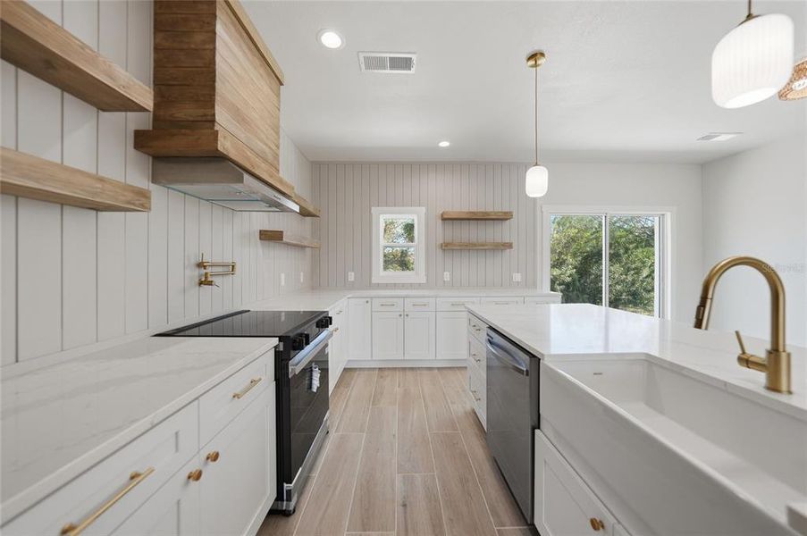 Furnished interior view inside a new home in , Punta Gorda (Image 7).