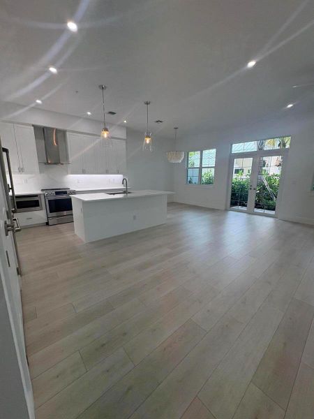 Mallory Living & Dining