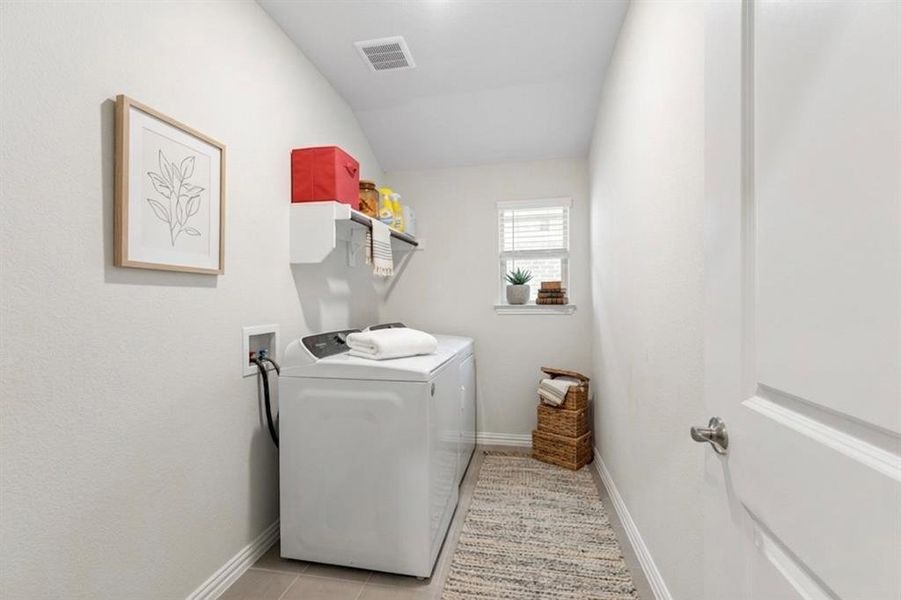 Furnished interior view inside a new home in Lakehaven - Signature Series, Farmersville (Image 7).