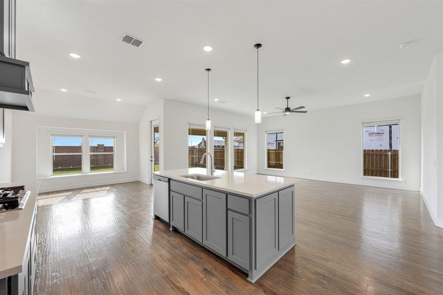 Furnished interior view inside a new home in Wildflower Ranch 60-65, Fort Worth (Image 6). Furnished interior view inside a new home in Wildflower Ranch 60-65, Fort Worth (Image 6).