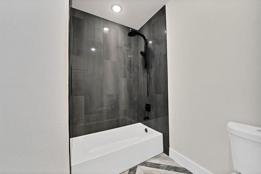 Furnished interior view inside a new home in , Granbury (Image 8).