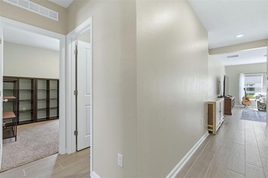 Spacious, unfurnished interior of a new home in Vineland Reserve, Osteen (Image 19).