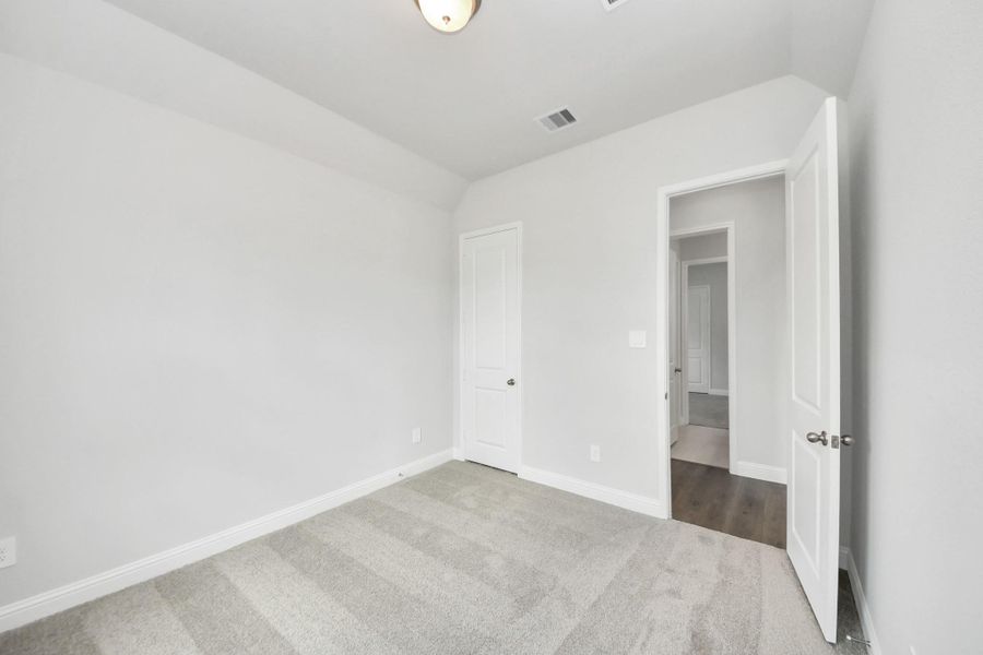 Spacious, unfurnished interior of a new home in ARTAVIA: Hilltop Collection, Conroe (Image 17). Spacious, unfurnished interior of a new home in ARTAVIA: Hilltop Collection, Conroe (Image 17).