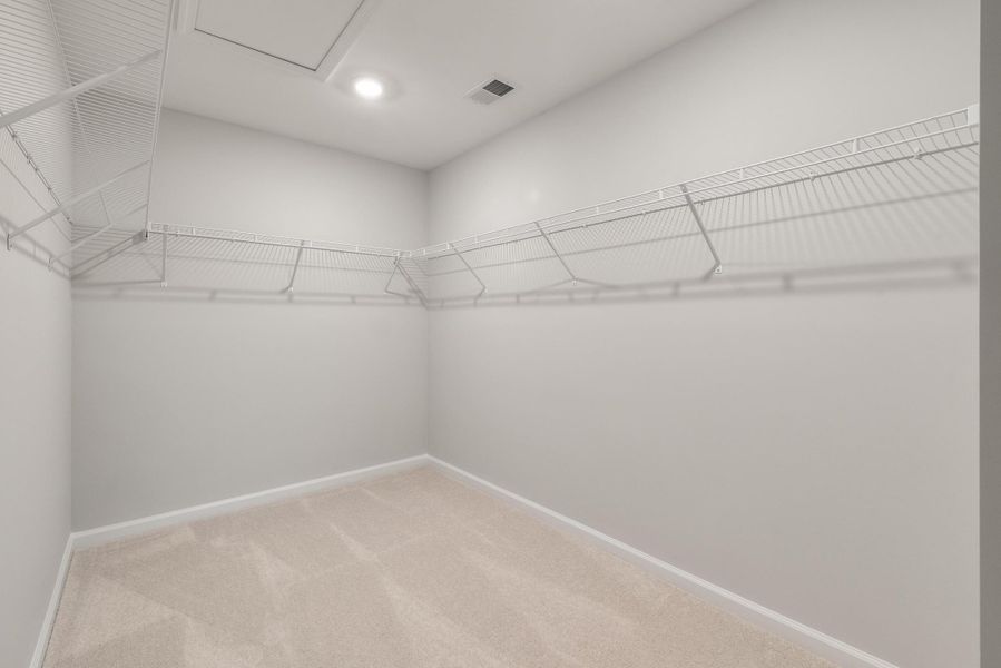 Spacious, unfurnished interior of a new home in The Landings at Montague, Goose Creek (Image 15).