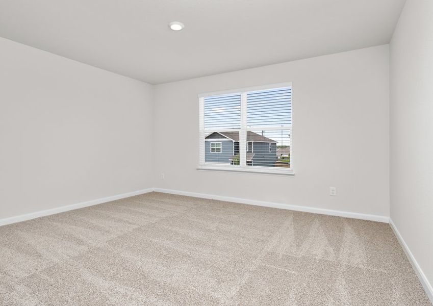 The secondary bedrooms are a great space for guest rooms and children's bedrooms. The secondary bedrooms are a great space for guest rooms and children's bedrooms.