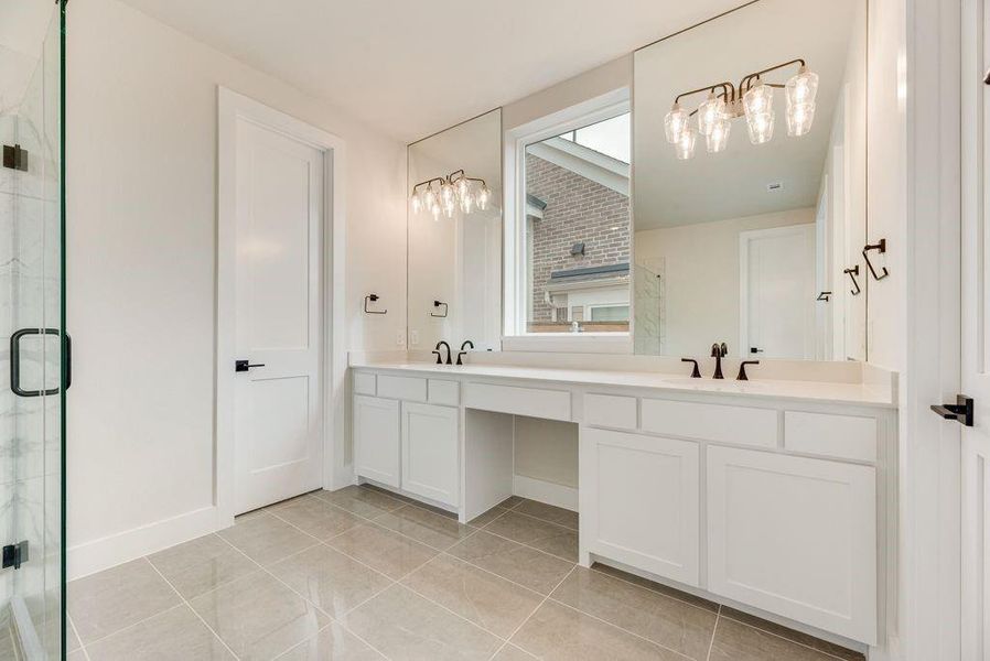 Furnished interior view inside a new home in Lake Forest, McKinney (Image 15). Furnished interior view inside a new home in Lake Forest, McKinney (Image 15).