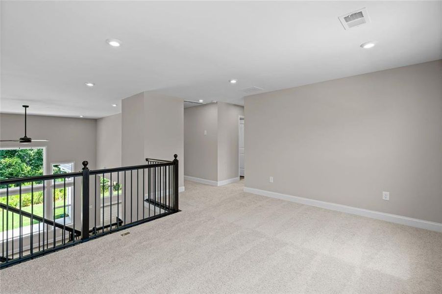 Spacious, unfurnished interior of a new home in Hidden Fields, Hoschton (Image 27).