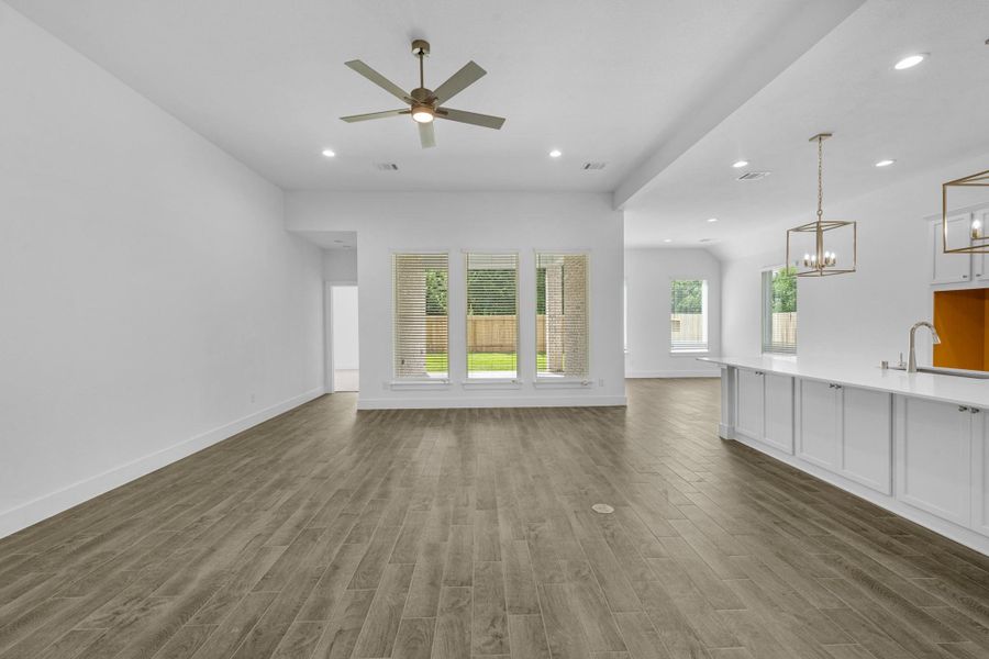 Spacious, unfurnished interior of a new home in Morton Creek Ranch, Katy (Image 18). Spacious, unfurnished interior of a new home in Morton Creek Ranch, Katy (Image 18).