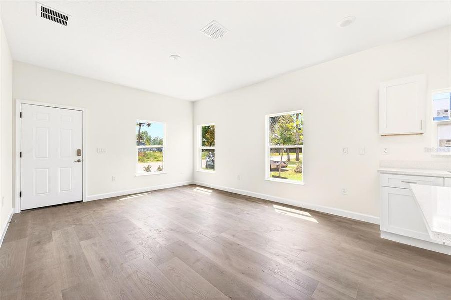 Spacious, unfurnished interior of a new home in , Titusville (Image 14).