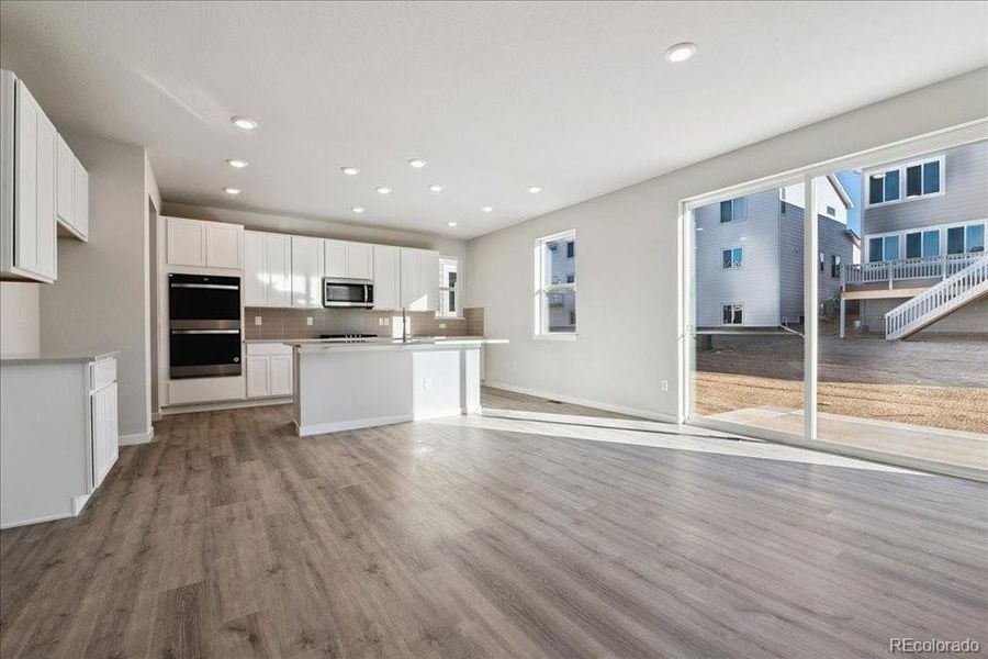 Spacious, unfurnished interior of a new home in Floret Collection at Alder Creek, Parker (Image 12). Spacious, unfurnished interior of a new home in Floret Collection at Alder Creek, Parker (Image 12).