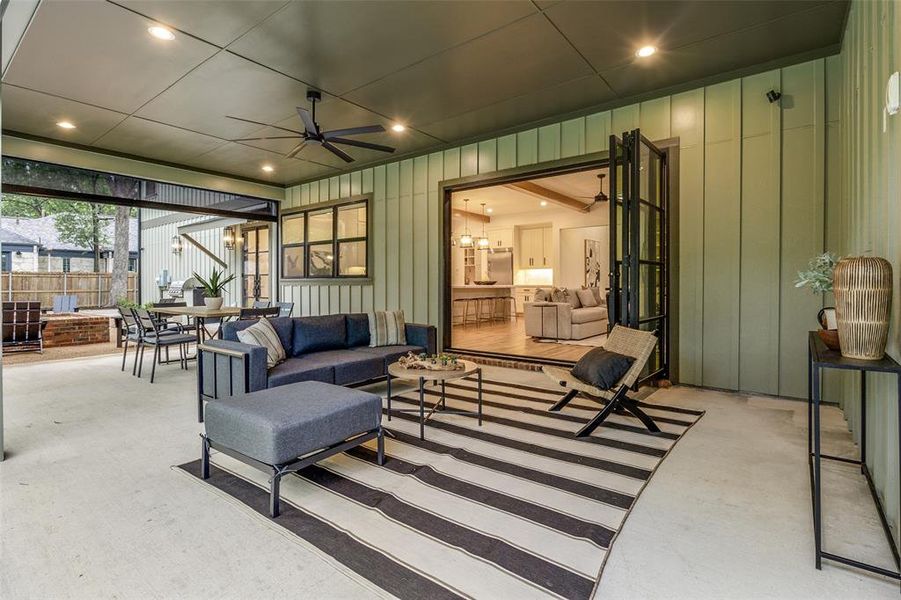 Furnished interior view inside a new home in , Dallas (Image 15).