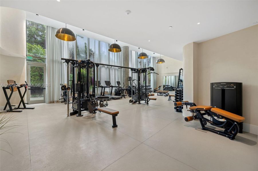 Community amenities in , Miami (Image 57).