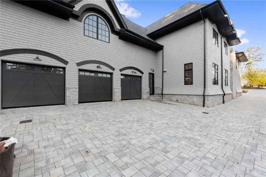 Exterior details and patio area of a home in , Alpharetta (Image 29).