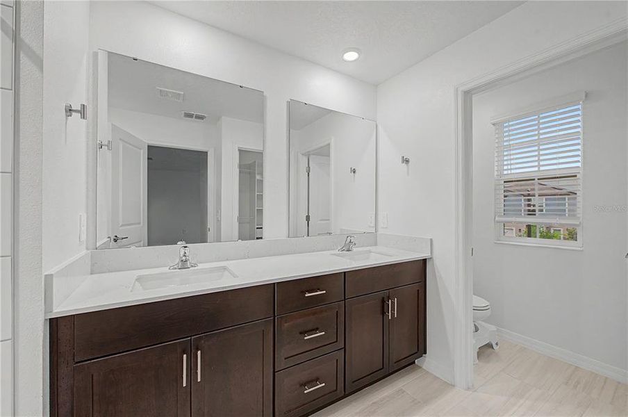 Furnished interior view inside a new home in Park East, Plant City (Image 10).