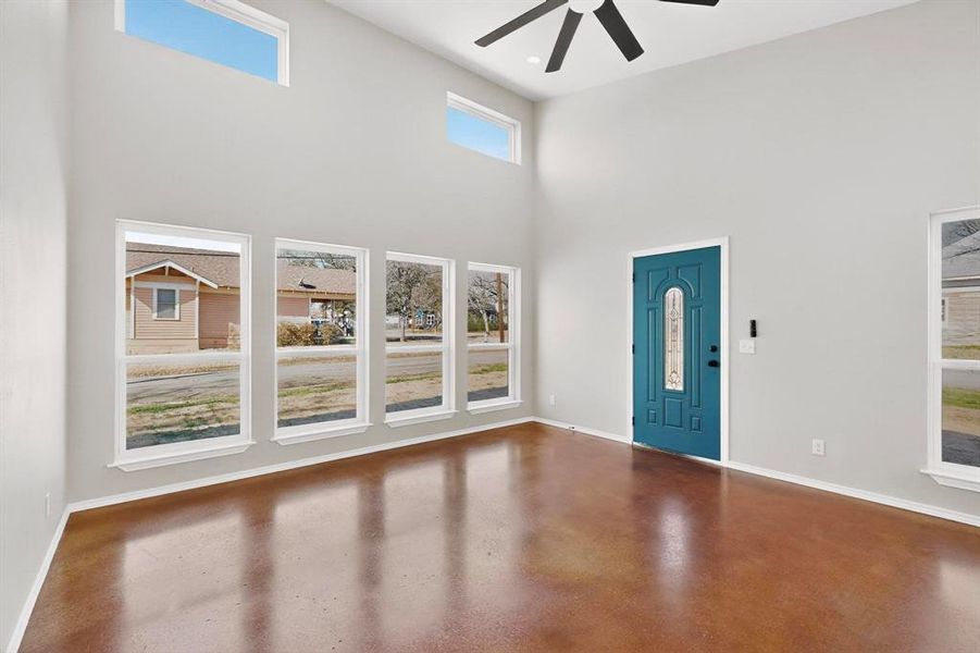 Spacious, unfurnished interior of a new home in , Paris (Image 12).