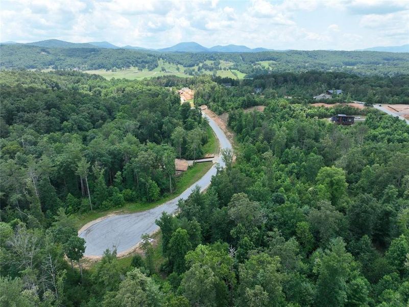 Natural landscape and outdoor views near Blue Mountain Creek in Morganton (Image 15). Natural landscape and outdoor views near Blue Mountain Creek in Morganton (Image 15).