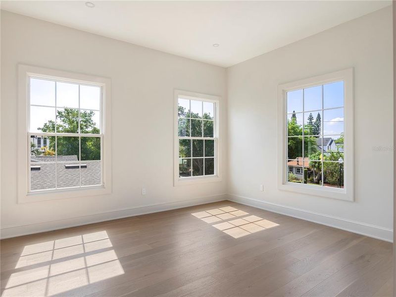 Spacious, unfurnished interior of a new home in , Winter Park (Image 28).