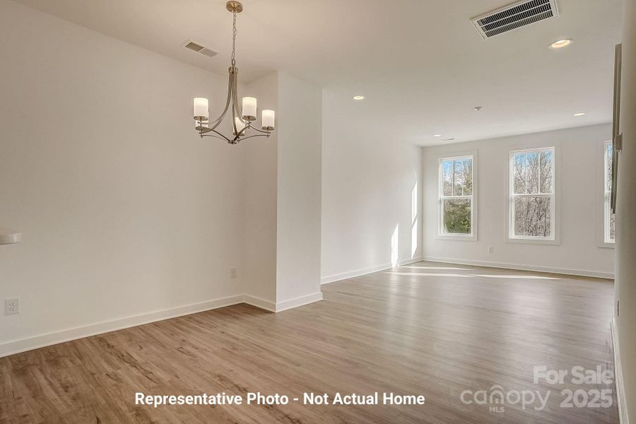 Dining to Living-Cambridge Plan