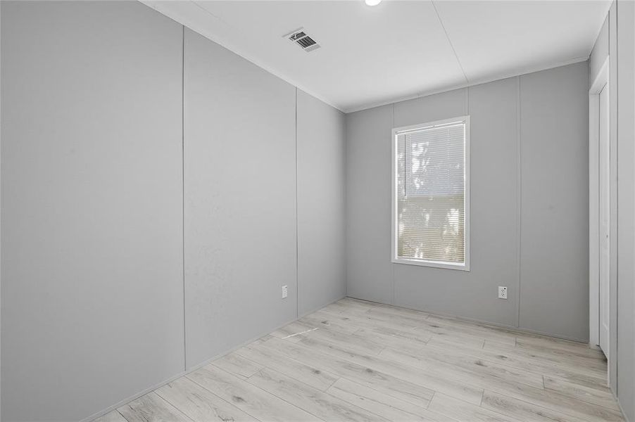 Spacious, unfurnished interior of a new home in , Granbury (Image 15). Spacious, unfurnished interior of a new home in , Granbury (Image 15).