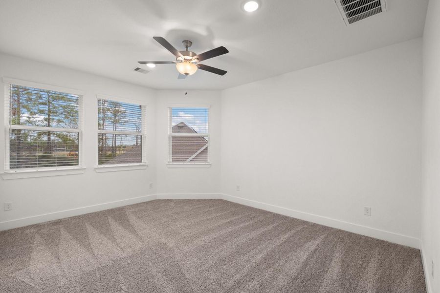 Spacious, unfurnished interior of a new home in Elyson, Katy (Image 20).