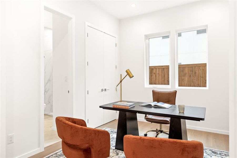 Furnished interior view inside a new home in , Dallas (Image 8).