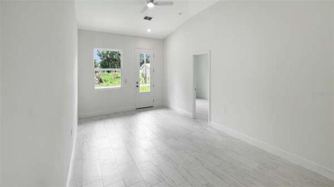 Spacious, unfurnished interior of a new home in , Sanford (Image 8).