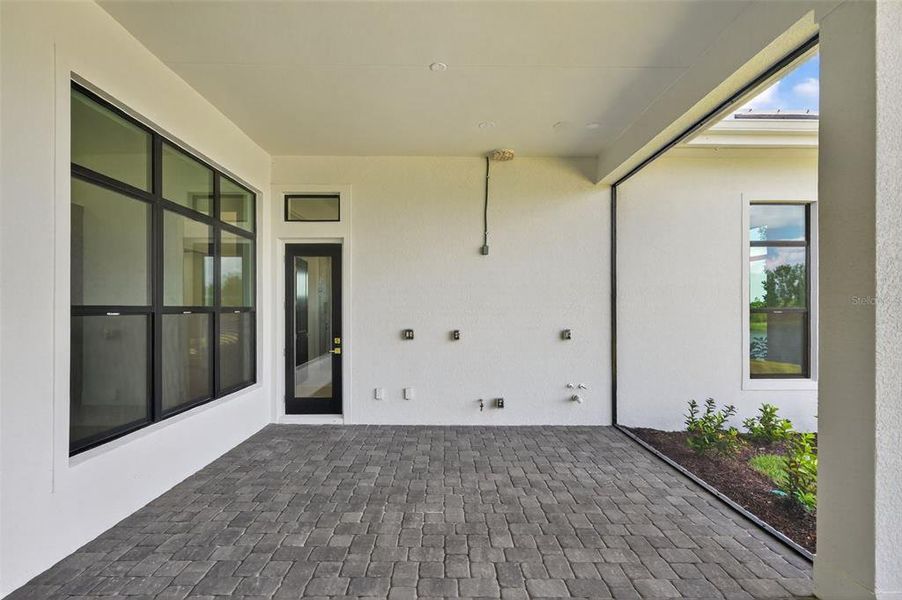 Image 80 of a home in .