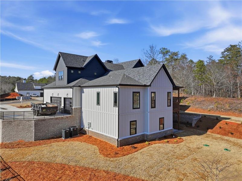 Exterior details and patio area of a home in , Gainesville (Image 31).