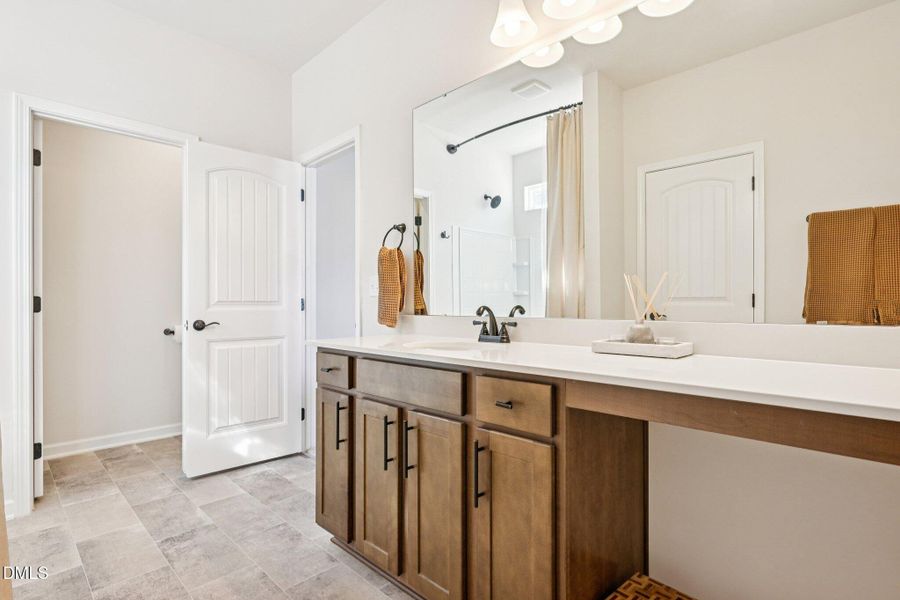 30-web-or-mls-Commons Cir-S2511-030