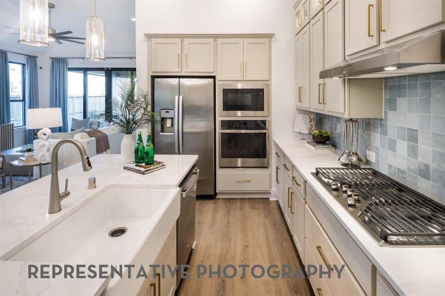 Furnished interior view inside a new home in Sandbrock Ranch, Aubrey (Image 27).