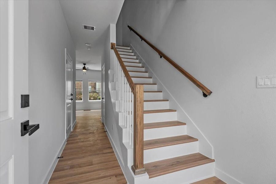 Entryway features sleek finishes and a bright, inviting feel. Entryway features sleek finishes and a bright, inviting feel.