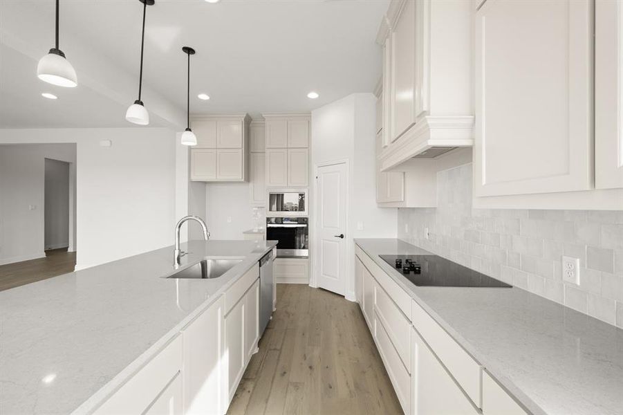 1325 Promised Land- Kitchen-3