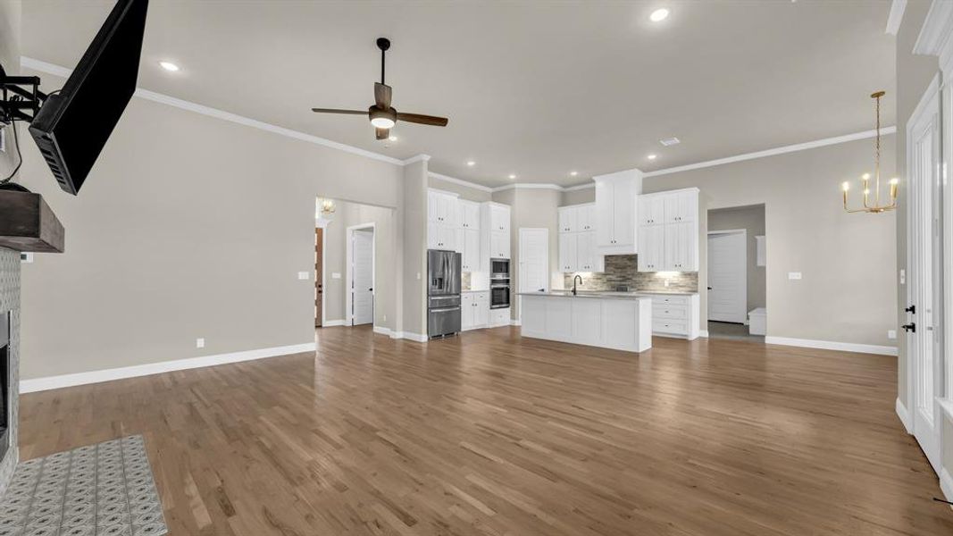 Spacious, unfurnished interior of a new home in Dry Creek East, Poolville (Image 35).