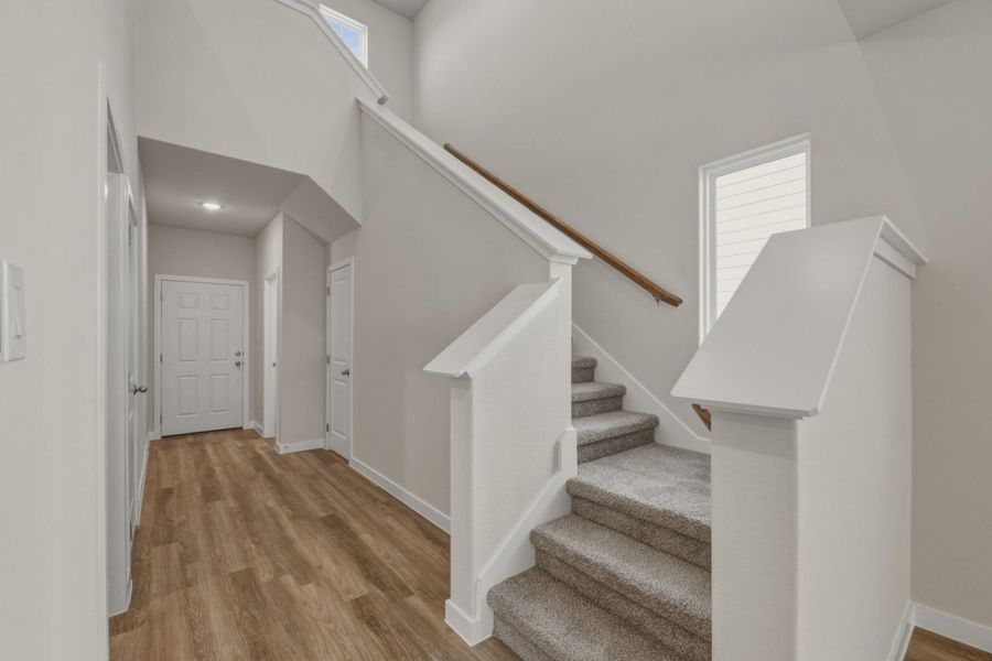 Spacious, unfurnished interior of a new home in Highland Ridge, New Braunfels (Image 17).