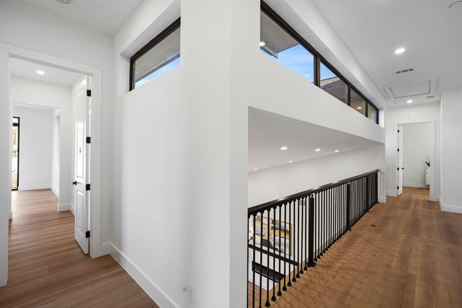 Spacious, unfurnished interior of a new home in , Bellaire (Image 39). Spacious, unfurnished interior of a new home in , Bellaire (Image 39).