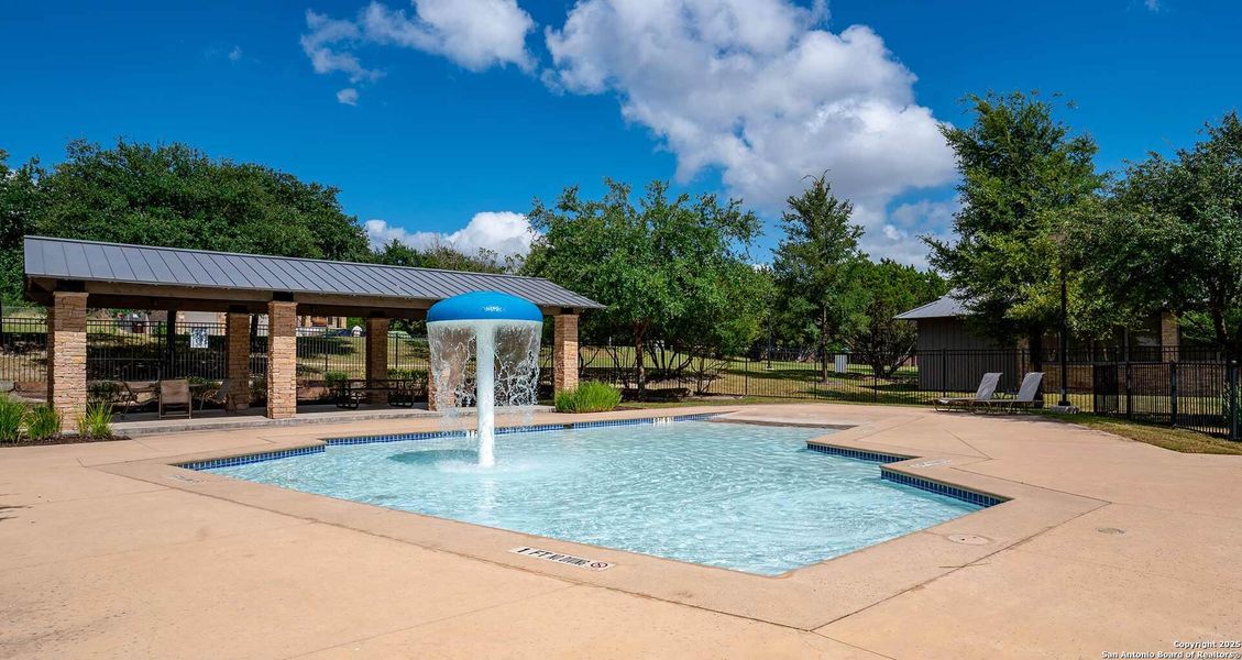 Community amenities in Weston Oaks, San Antonio (Image 20). Community amenities in Weston Oaks, San Antonio (Image 20).