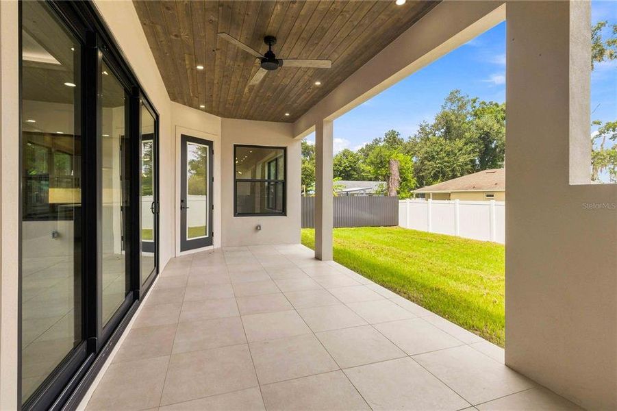 Exterior details and patio area of a home in , Plant City (Image 27).
